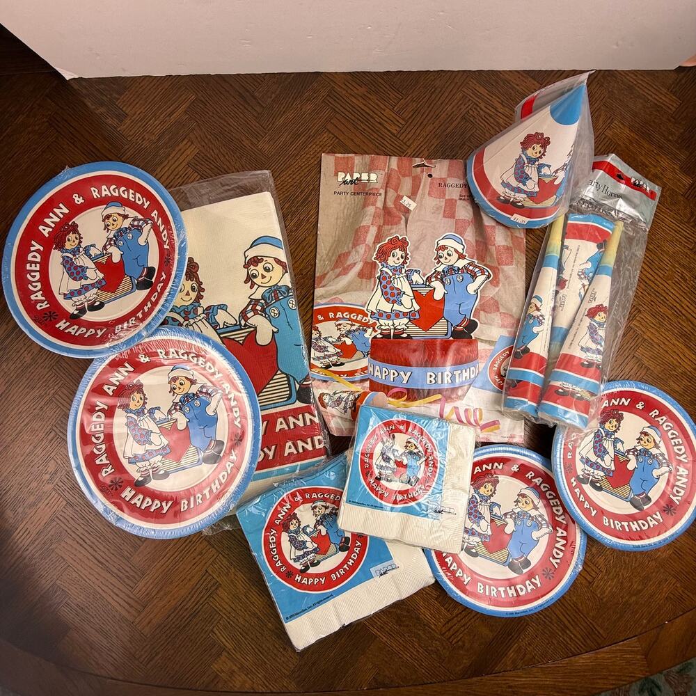 1988 Ragged Ann & Andy New Old Stock party supplies